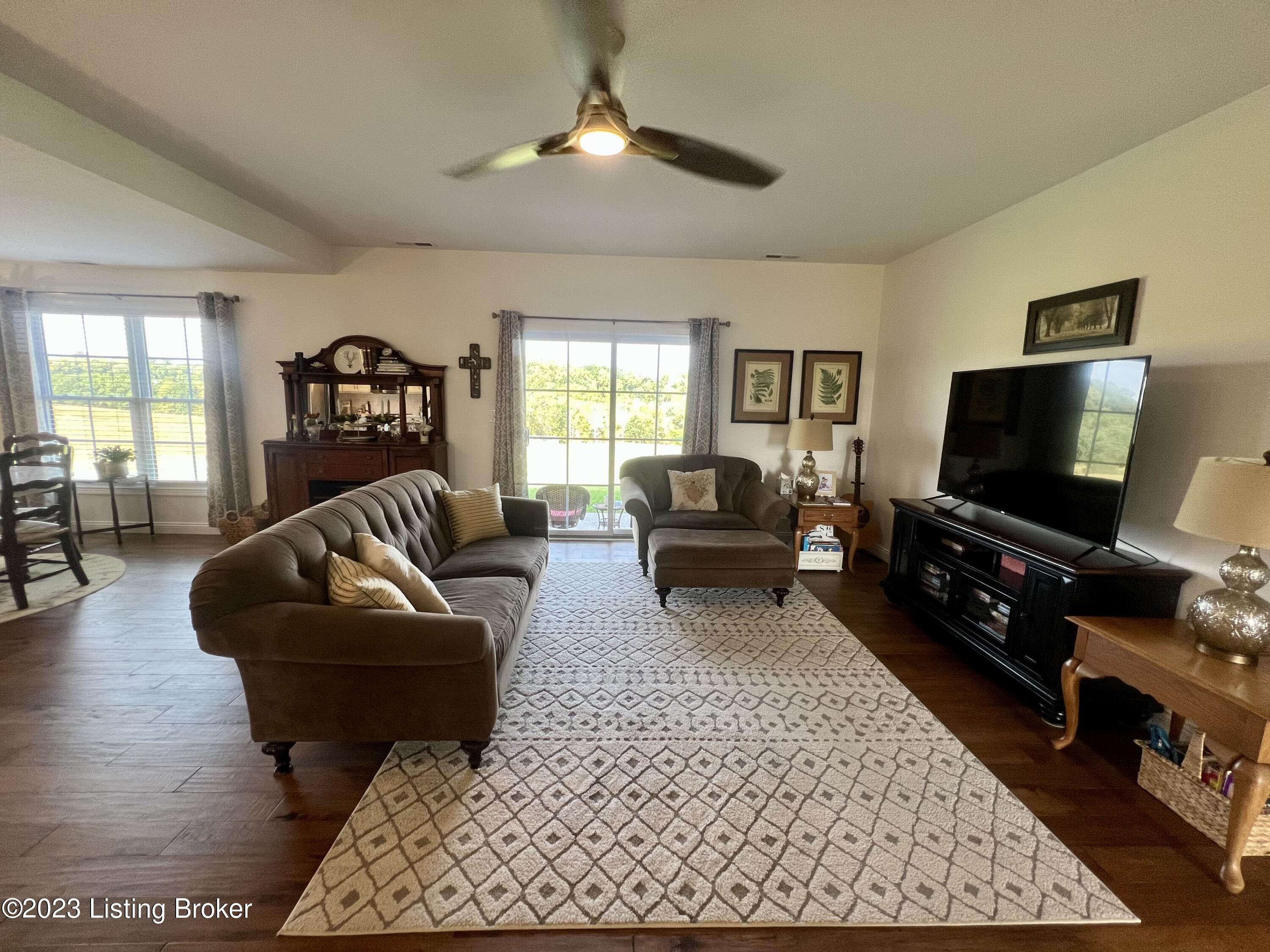 2495 Manton Road Bardstown, KY 40004 - Photo 24 of 73 IMG_3547