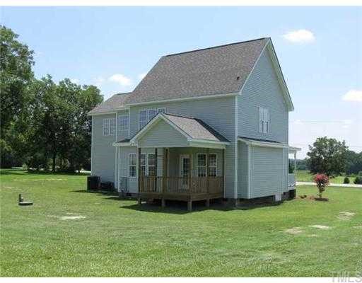 1598 Cleveland Road Smithfield, NC 27577 - Photo 3 of 12 Gallery Image 3