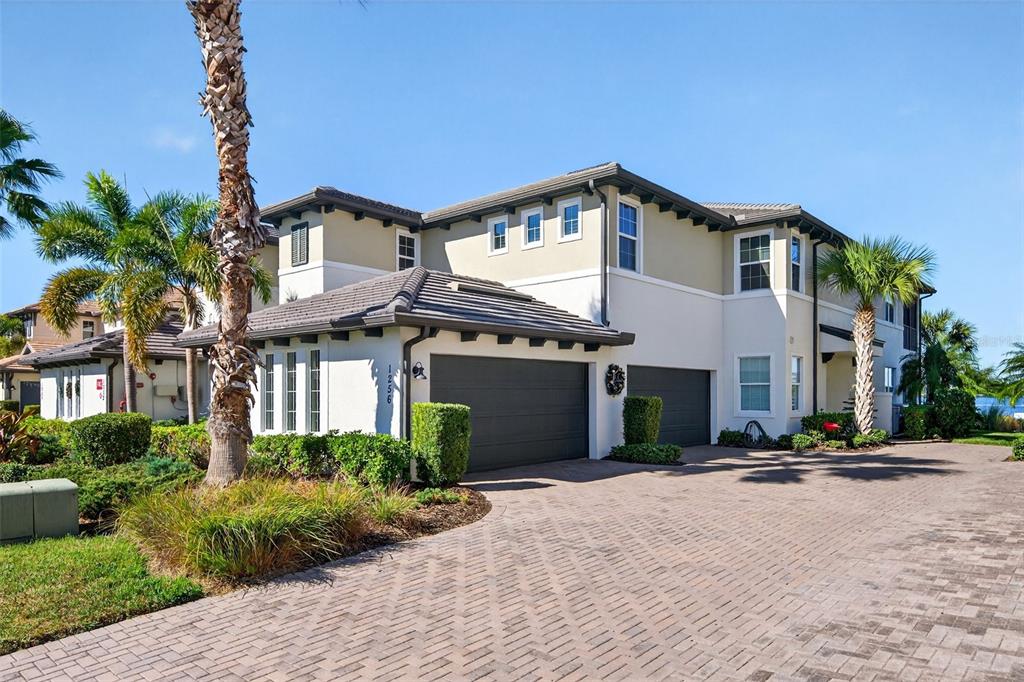 1254 Riverscape Street, Unit D Bradenton, FL 34208 - Photo 4 of 96