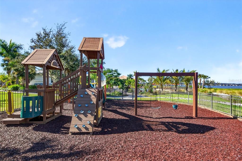 1254 Riverscape Street, Unit D Bradenton, FL 34208 - Photo 81 of 96