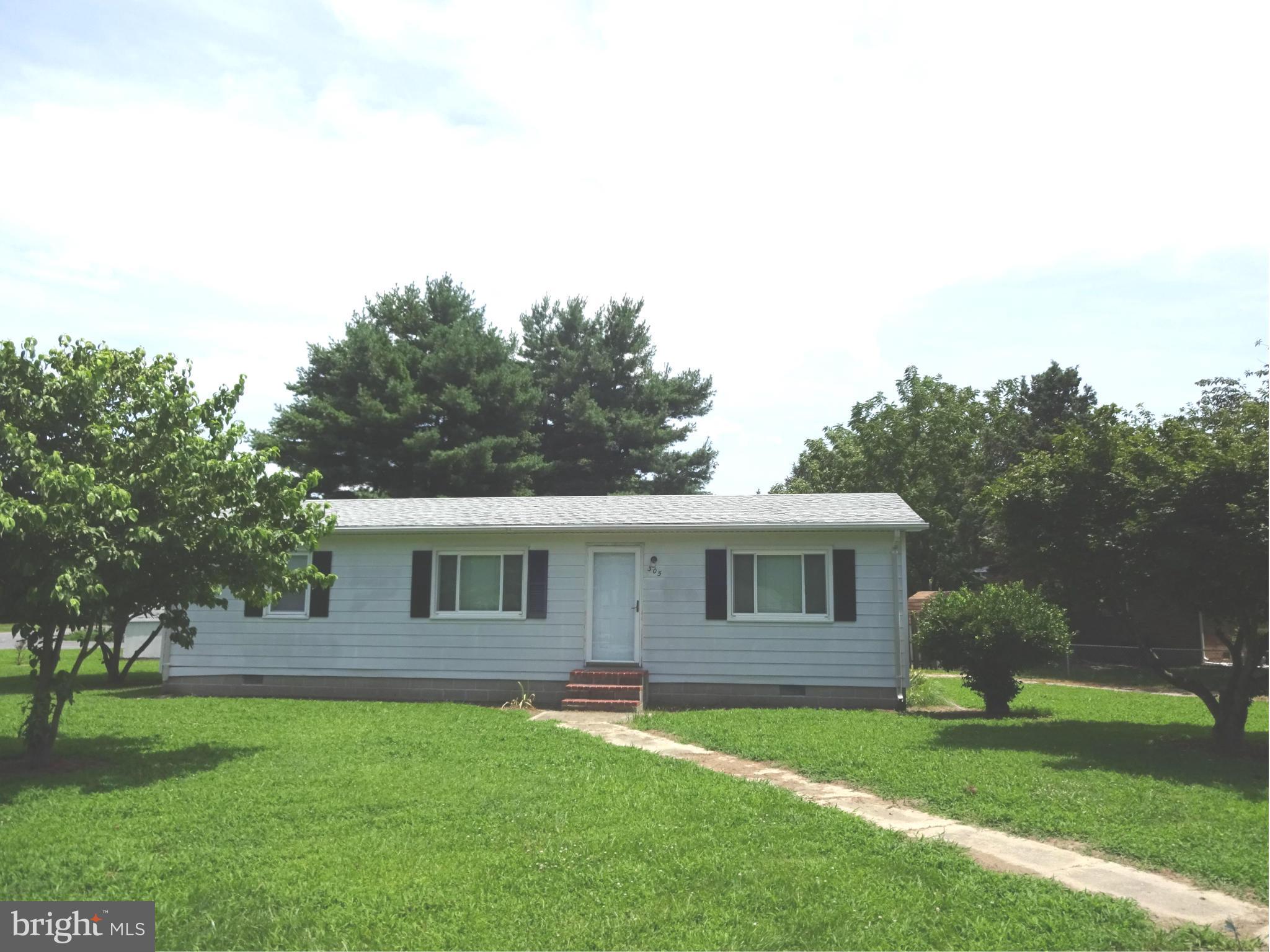 305 Commerce Street Hurlock, MD 21643 - Photo 1 of 11 Exterior (Front)