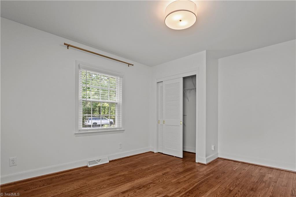 118 East Keeling Road Greensboro, NC 27410 - Photo 26 of 32