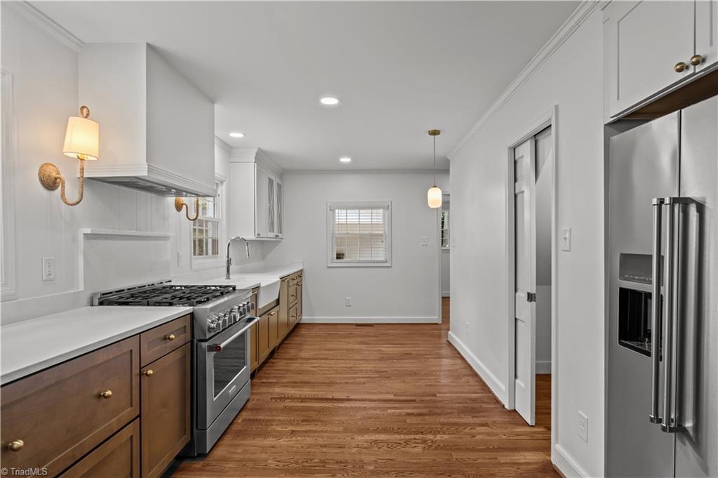 118 East Keeling Road Greensboro, NC 27410 - Photo 10 of 32 Architectural Digest worthy kitchen cuts ZERO corners.