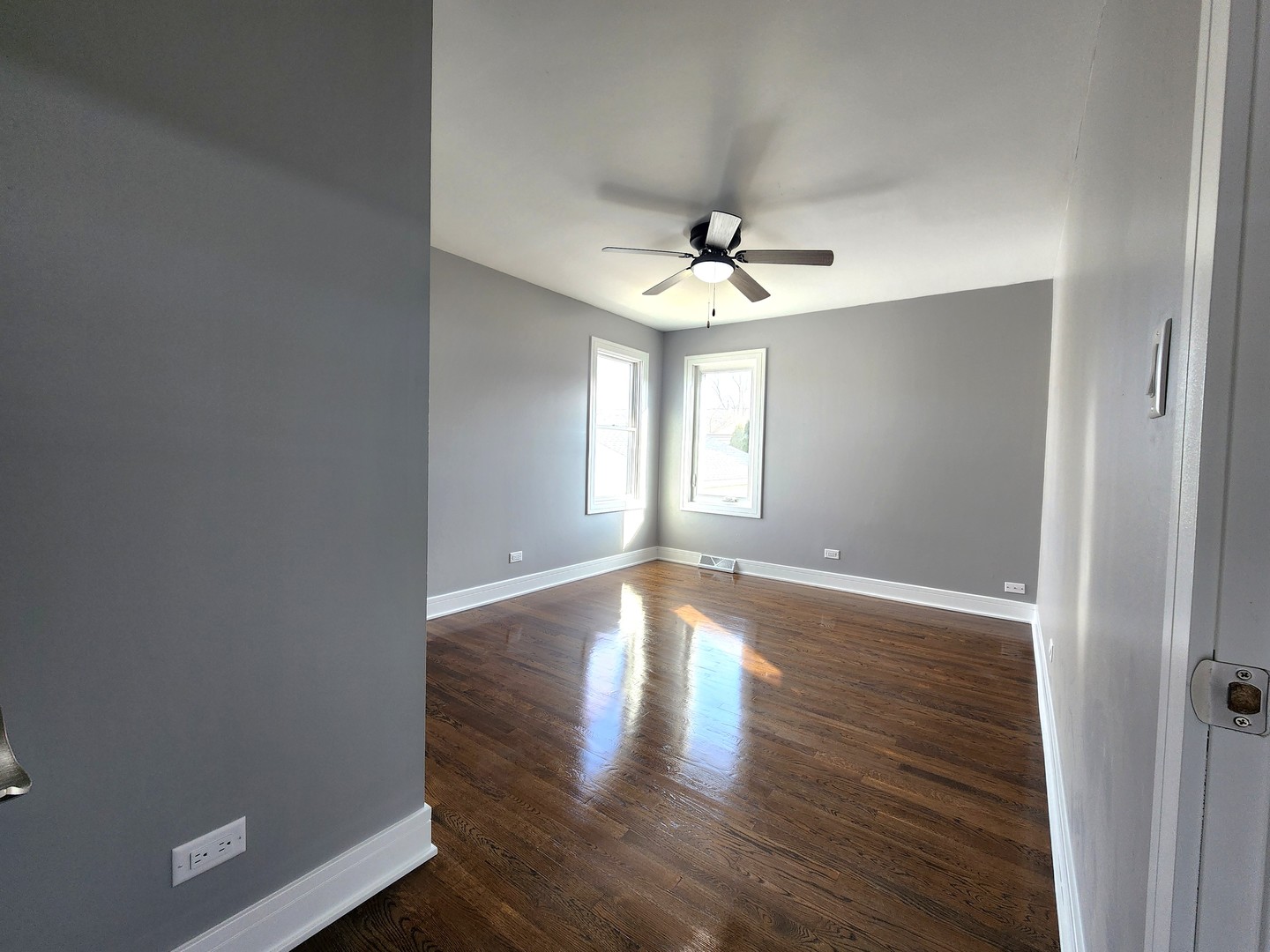 719 Terry Road Glendale Heights, IL 60139 - Photo 8 of 19 Gallery Image 8