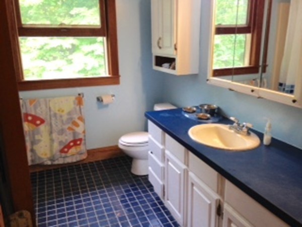 383 Spring Street Northampton, MA 01062 - Photo 15 of 28