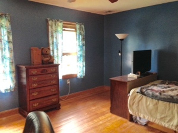 383 Spring Street Northampton, MA 01062 - Photo 17 of 28