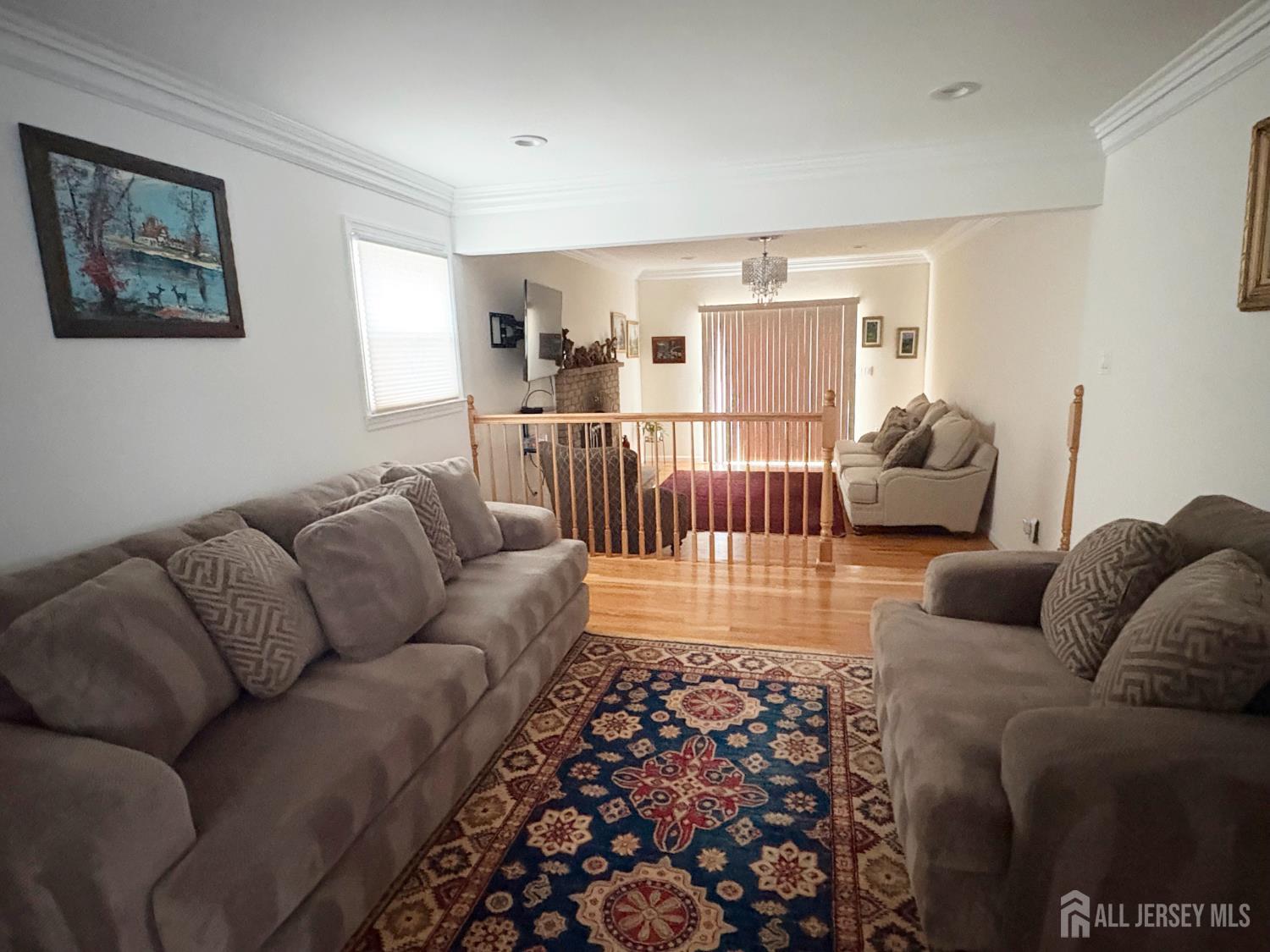 61 Rose Street Edison, NJ 08817 - Photo 3 of 17