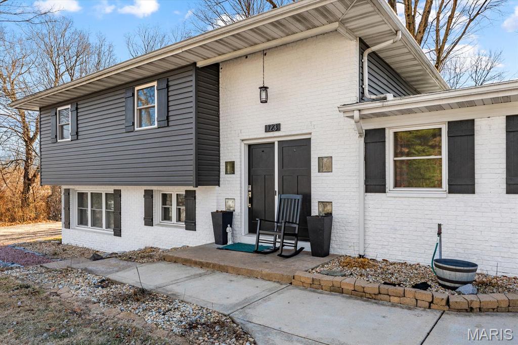 123 School Street Fairview Heights, IL 62208 - Photo 5 of 45