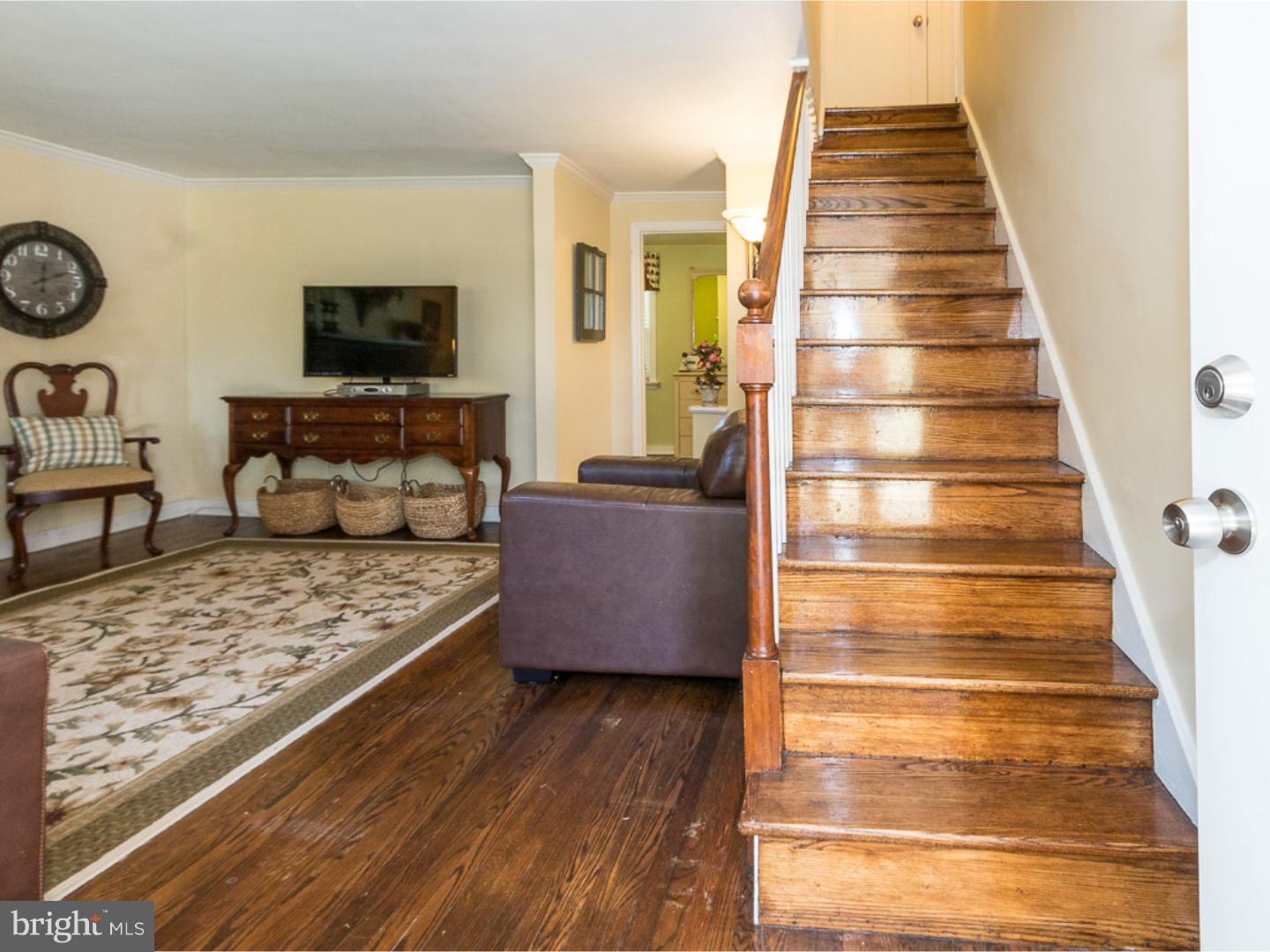 409 Exton Road Hatboro, PA 19040 - Photo 4 of 23 Living Room