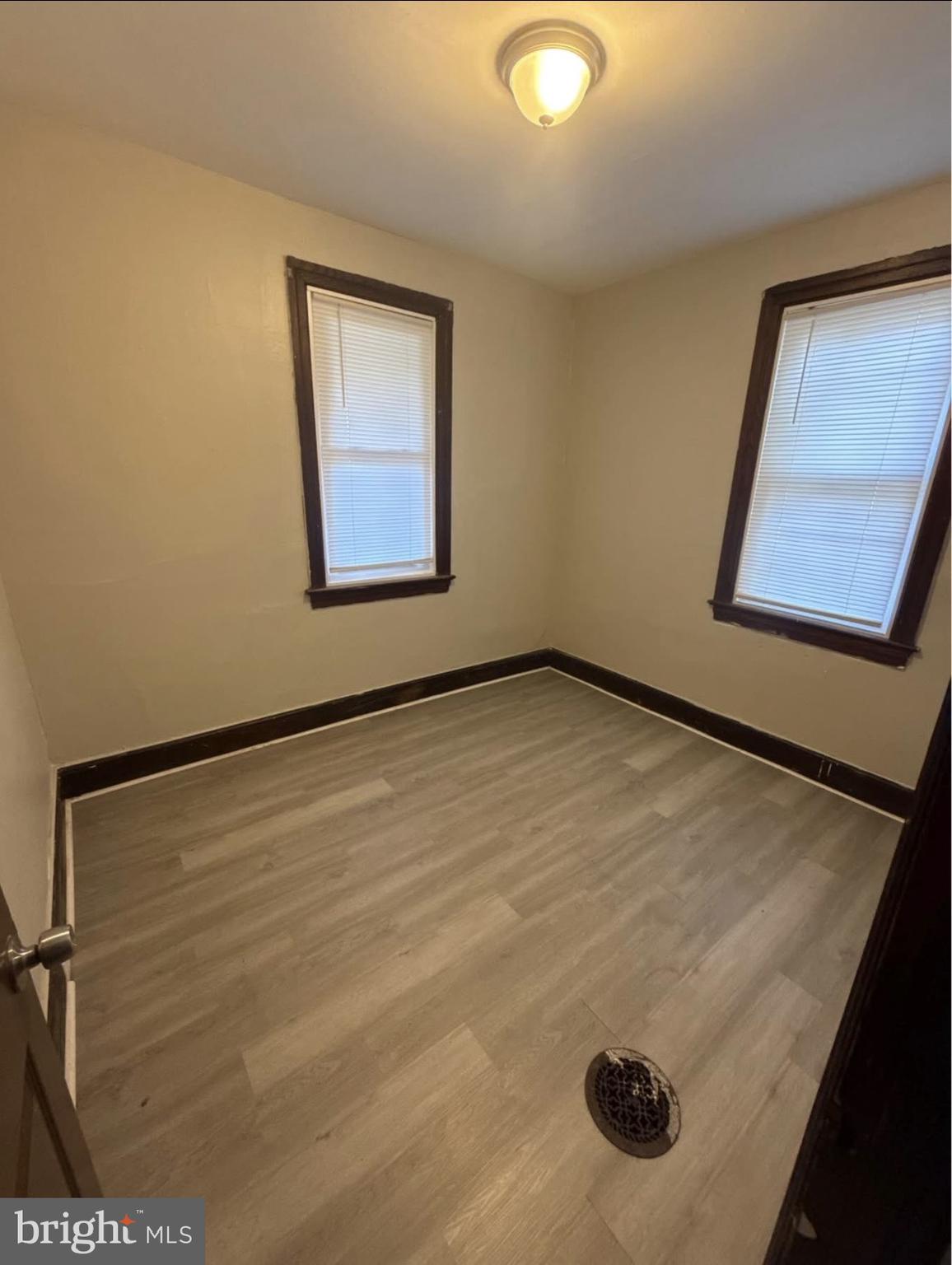 176 Park Avenue Clementon, NJ 08021 - Photo 6 of 8