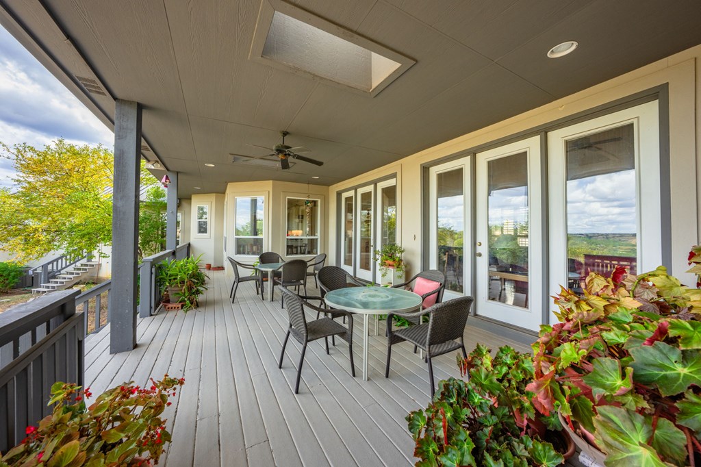 101 Crestline Kerrville, TX 78028 - Photo 33 of 47 a outdoor space with furniture and garden view