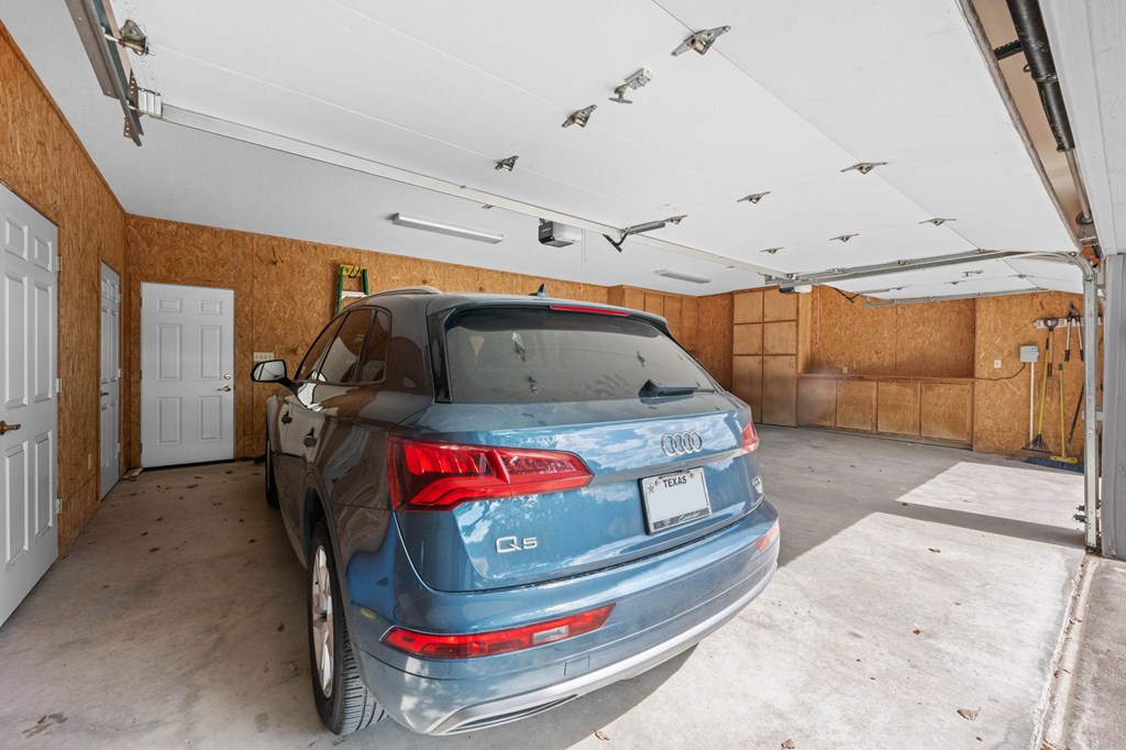 101 Crestline Kerrville, TX 78028 - Photo 37 of 47 a utility room with dryer and washer