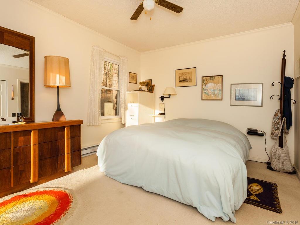 25 Rhododendron Drive Arden, NC 28704 - Photo 9 of 24 Gallery Image 9