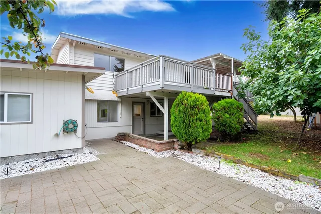 $915,000 | 16515 Linden Avenue North, Shoreline, WA 98133