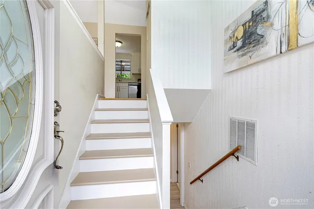 $915,000 | 16515 Linden Avenue North, Shoreline, WA 98133