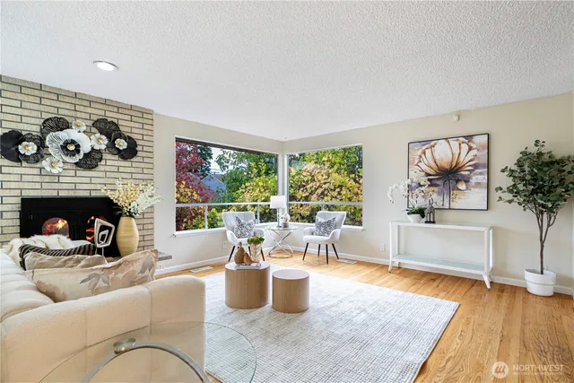 $915,000 | 16515 Linden Avenue North, Shoreline, WA 98133