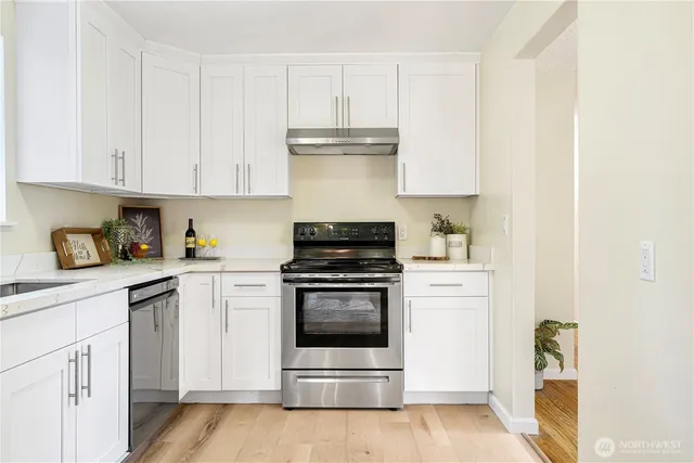 $915,000 | 16515 Linden Avenue North, Shoreline, WA 98133