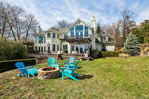 $2,195,000 | 2 Tompkins Court, Nyack, NY 10960