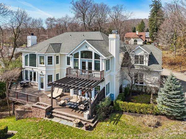 $2,195,000 | 2 Tompkins Court, Nyack, NY 10960