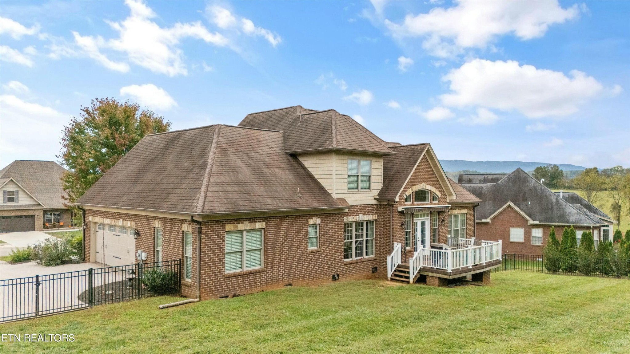 1410 Rippling Waters Circle Sevierville, TN 37876 - Photo 12 of 44 Gallery Image 12