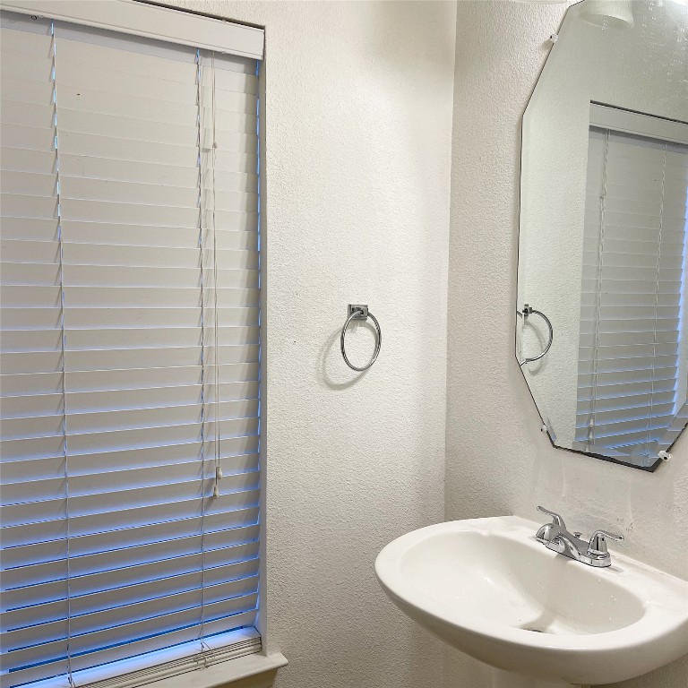 11737 Logan Ridge Drive Houston, TX 77072 - Photo 18 of 40