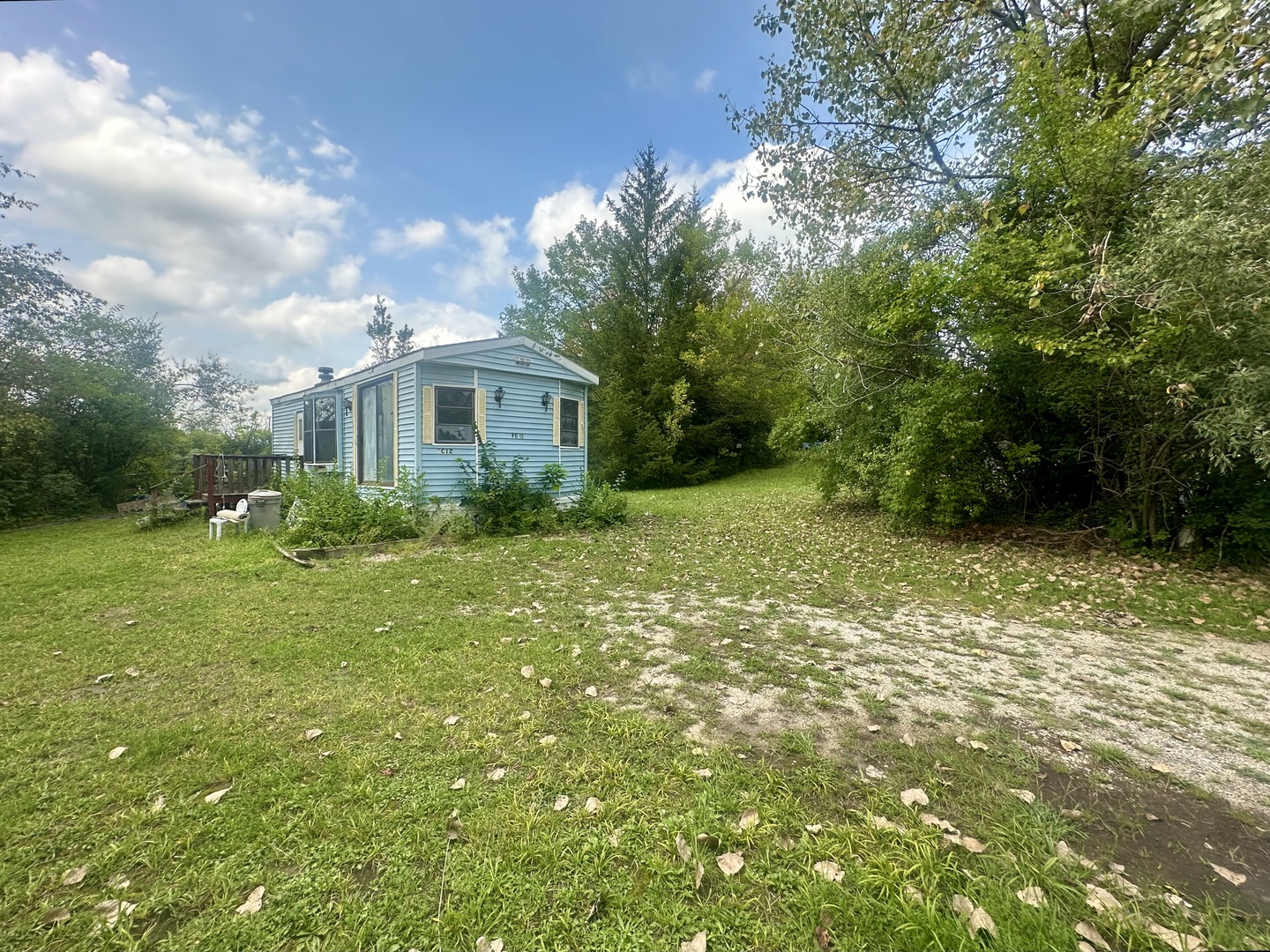 12 Hole In The Wall Road Wilmington, IL 60481 - Photo 3 of 29 Gallery Image 3
