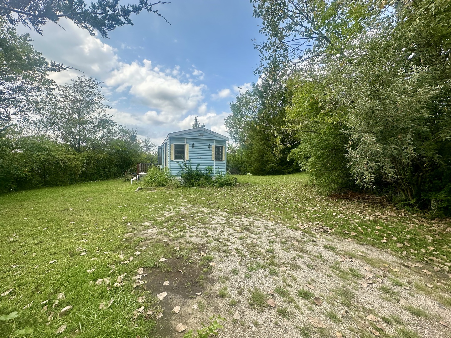 12 Hole In The Wall Road Wilmington, IL 60481 - Photo 4 of 29 Gallery Image 4