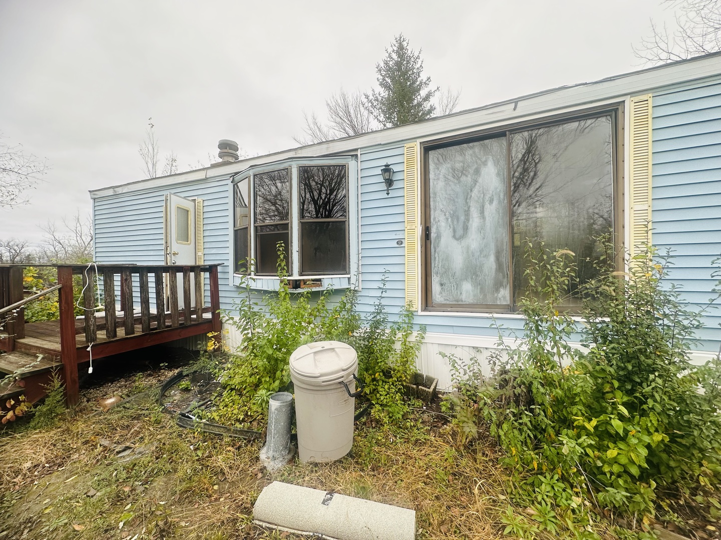 12 Hole In The Wall Road Wilmington, IL 60481 - Photo 5 of 29 Gallery Image 5