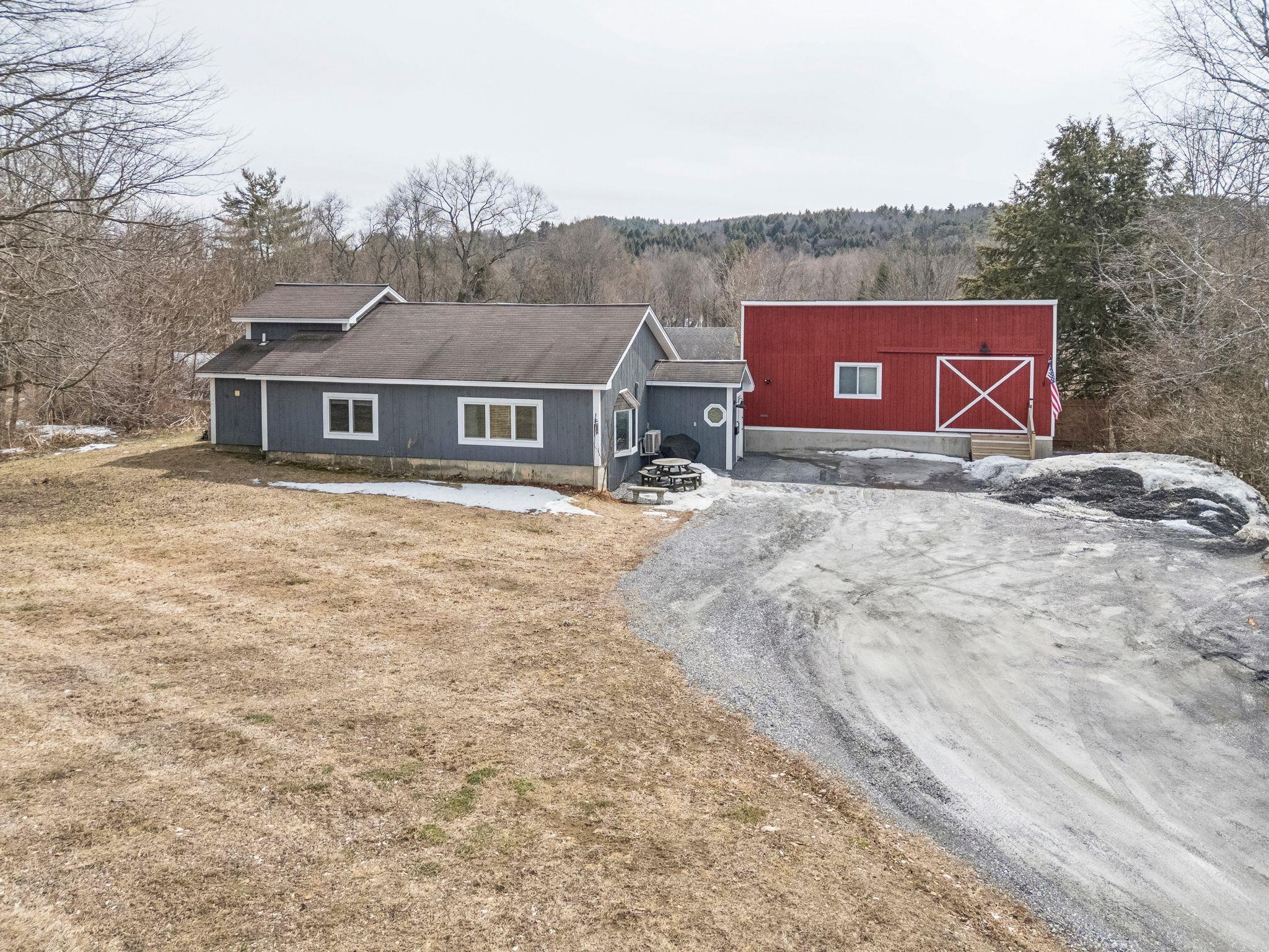 13 Maple Street Springfield, VT 05150 - Photo 26 of 32