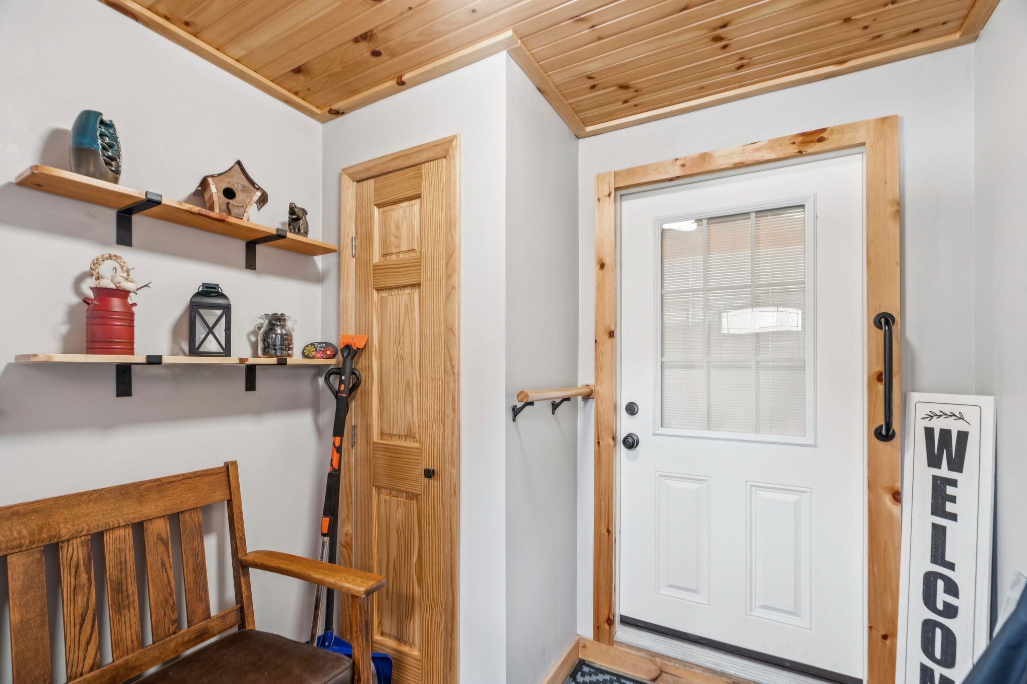 13 Maple Street Springfield, VT 05150 - Photo 3 of 32