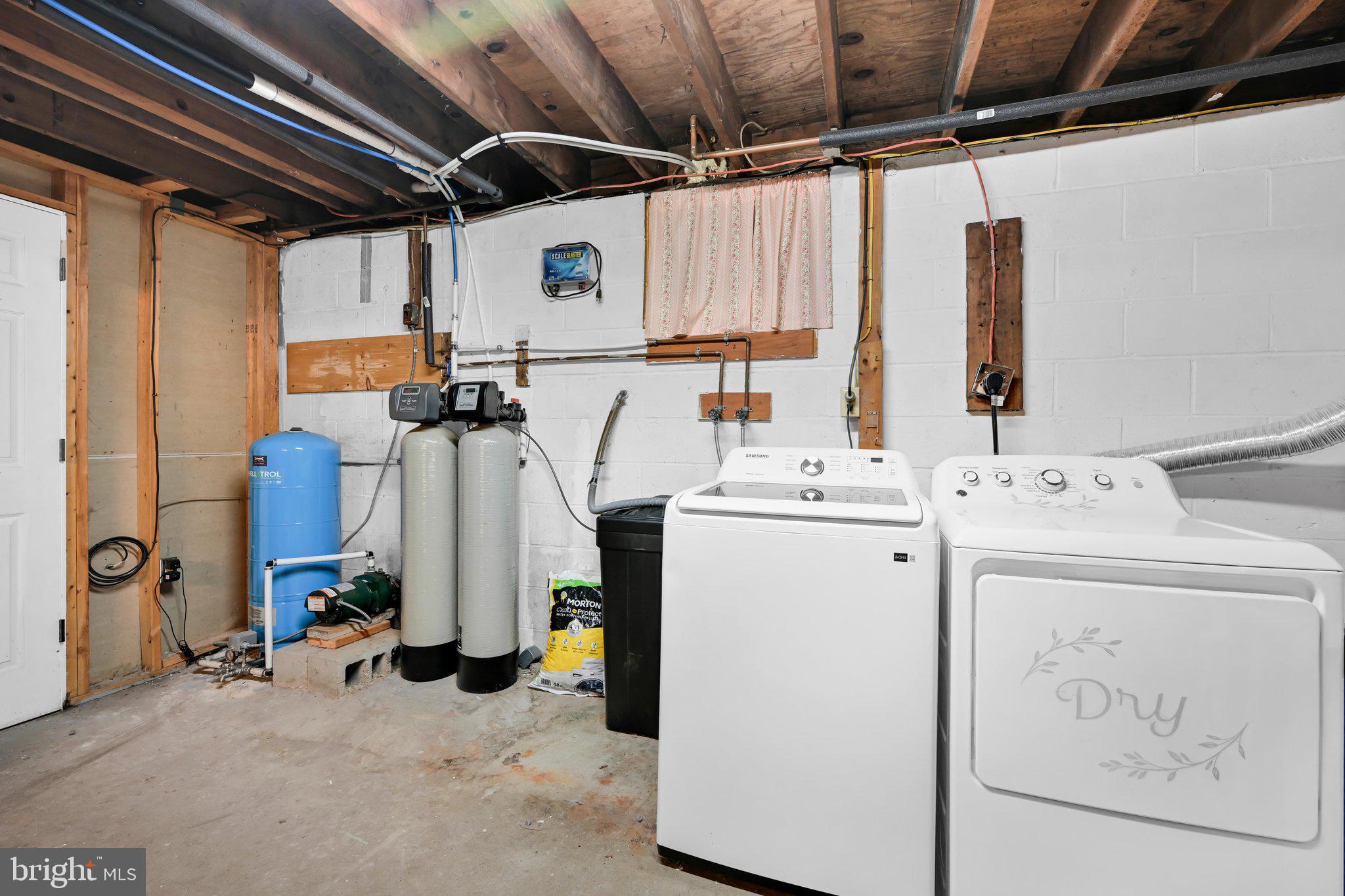 2096 Mountain Road Stroudsburg, PA 18360 - Photo 23 of 35 Laundry and New Well Equipment!!