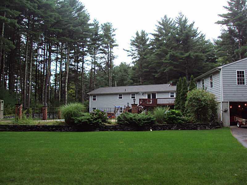 401 Town Farm Road Coventry, RI 02816 - Photo 16 of 24 Exterior Back.