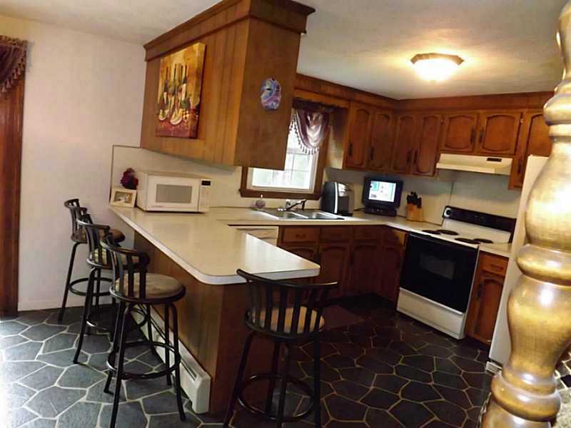 401 Town Farm Road Coventry, RI 02816 - Photo 5 of 24 Kitchen.
