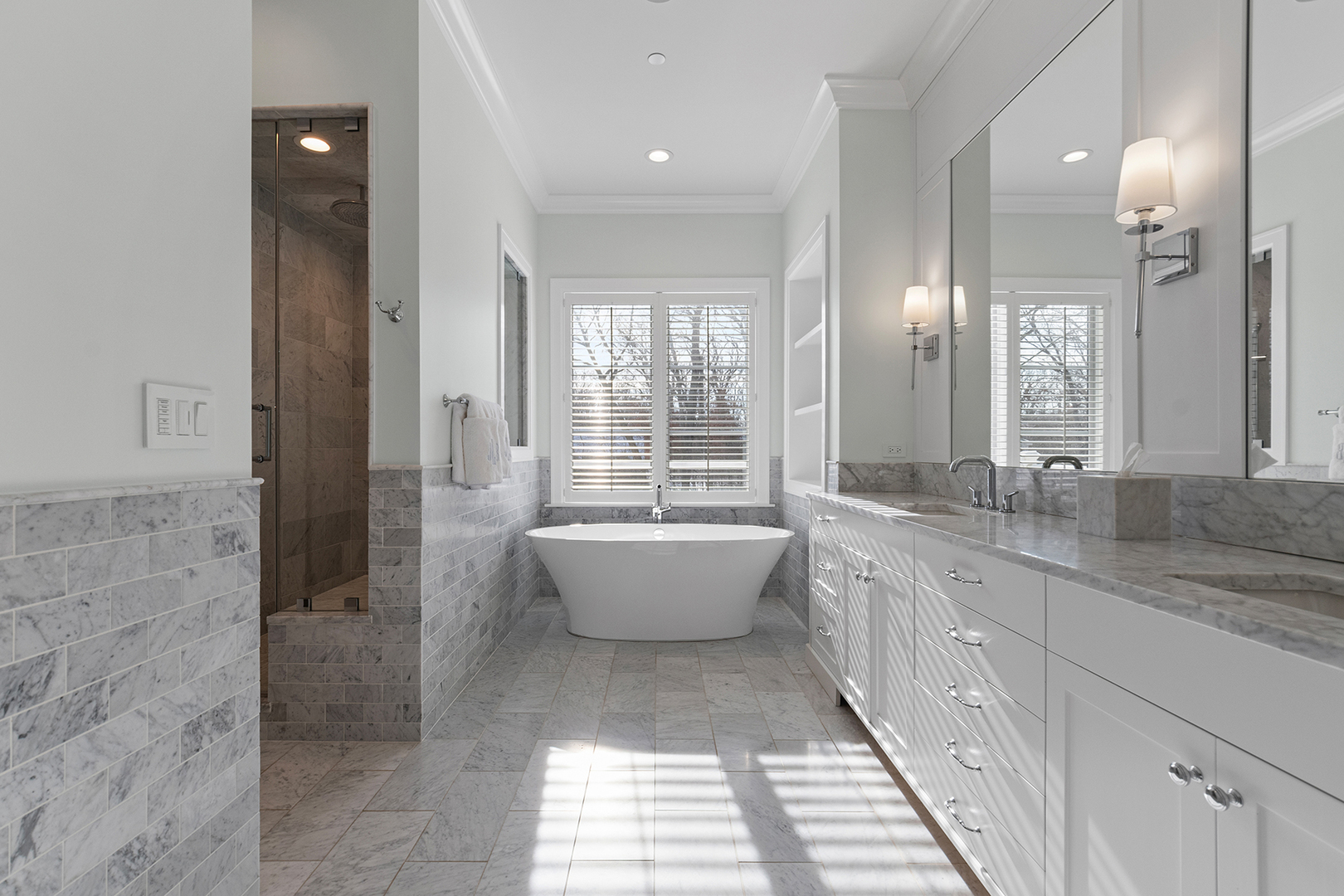 511 Lansdowne Lane Lake Bluff, IL 60044 - Photo 39 of 69 a bathroom with a granite countertop sink and mirror