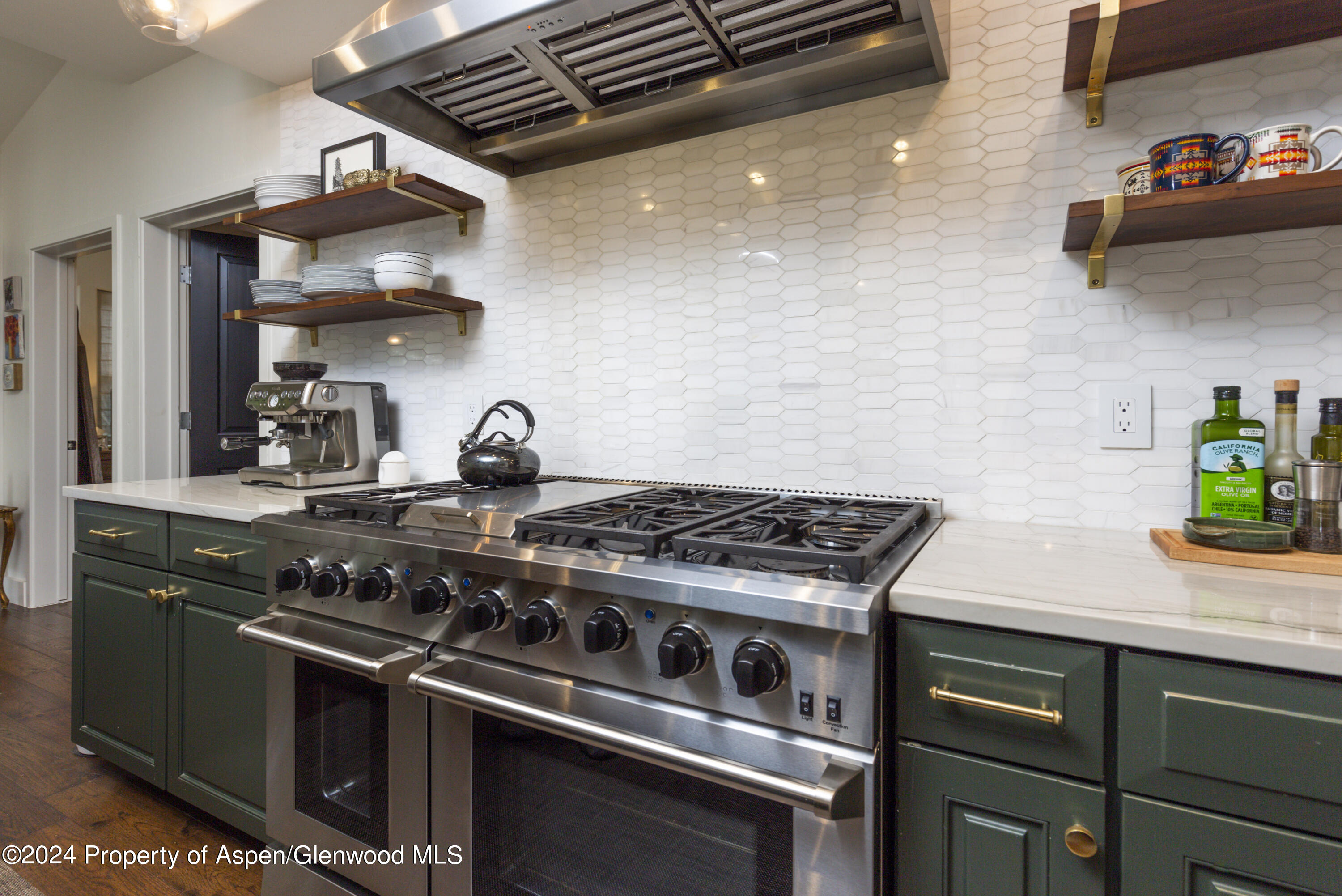 405 Meadow Court Basalt, CO 81621 - Photo 9 of 31 Chef's Kitchen