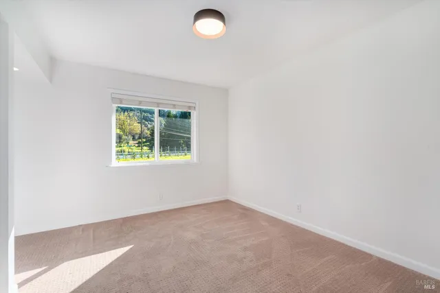 $1,079,000 | 13180 Bodega Highway, Sebastopol, CA 95472