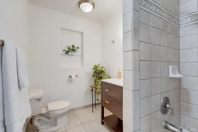 $1,079,000 | 13180 Bodega Highway, Sebastopol, CA 95472