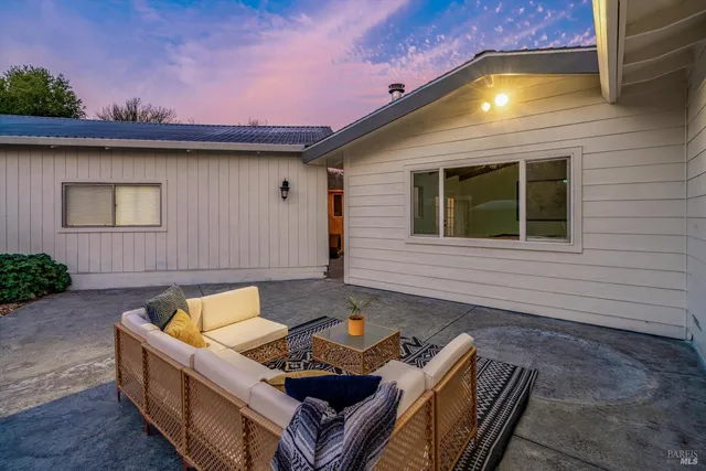 $1,079,000 | 13180 Bodega Highway, Sebastopol, CA 95472