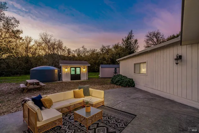 $1,079,000 | 13180 Bodega Highway, Sebastopol, CA 95472