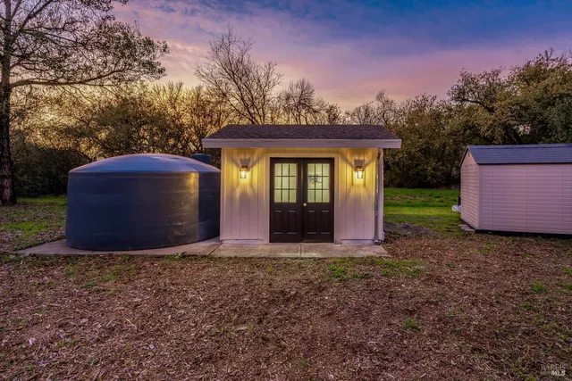 $1,079,000 | 13180 Bodega Highway, Sebastopol, CA 95472
