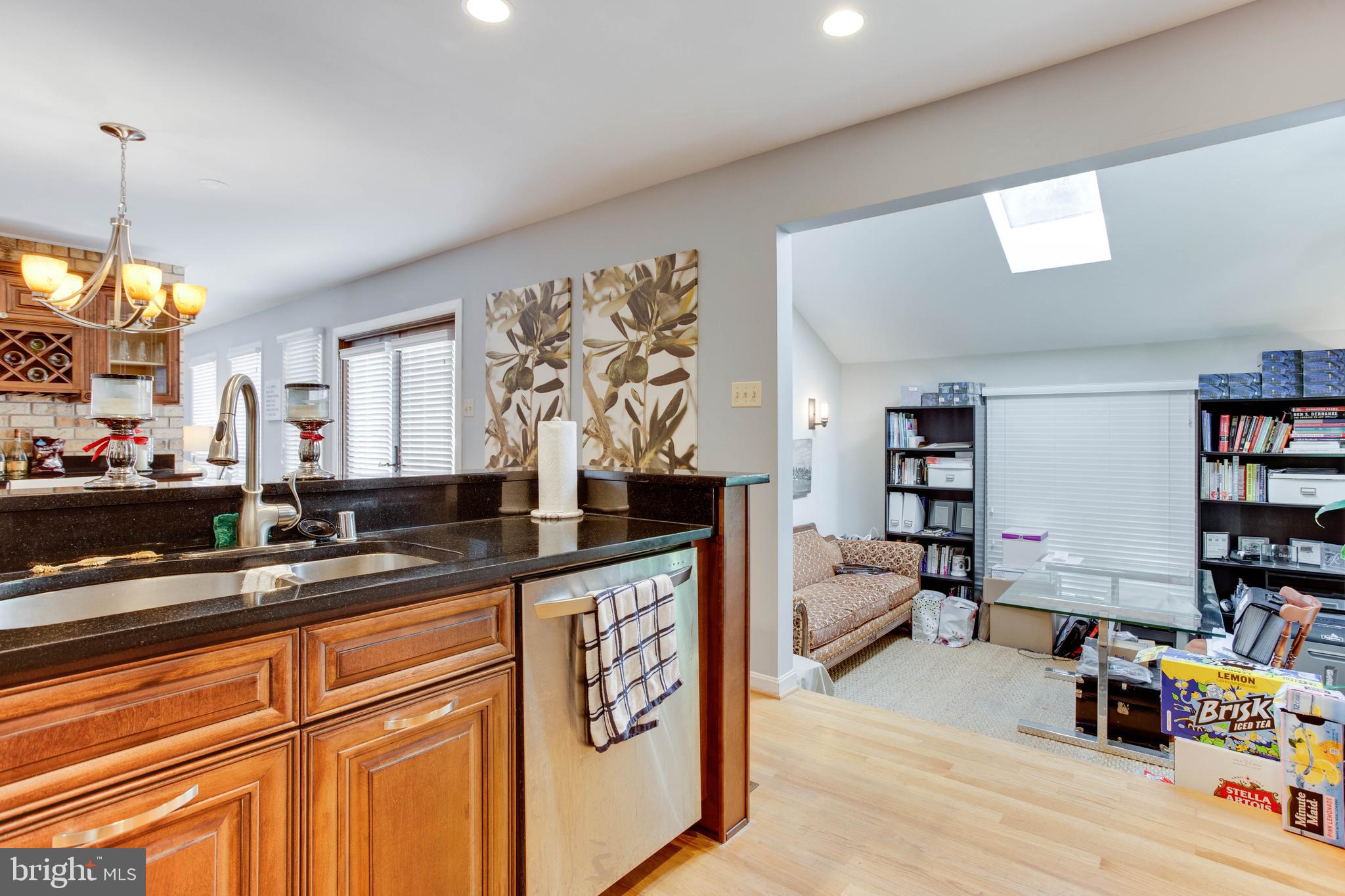 4802 Grid Street Bowie, MD 20720 - Photo 7 of 43
