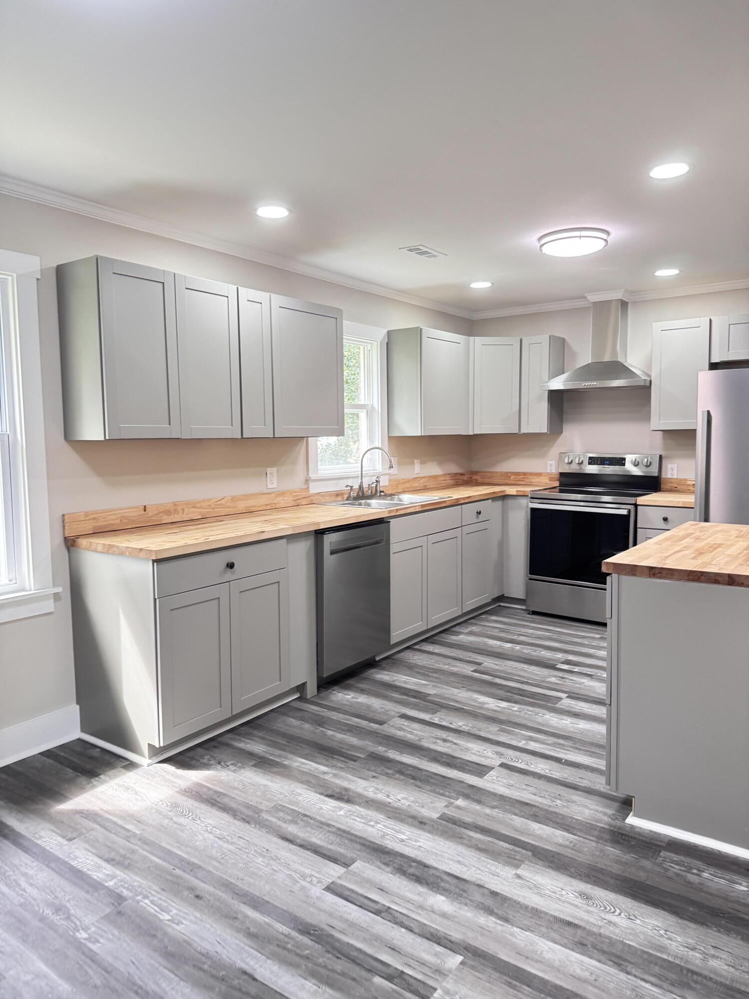 108 Franklin Street Walterboro, SC 29488 - Photo 14 of 37 108 Franklin Street (27)