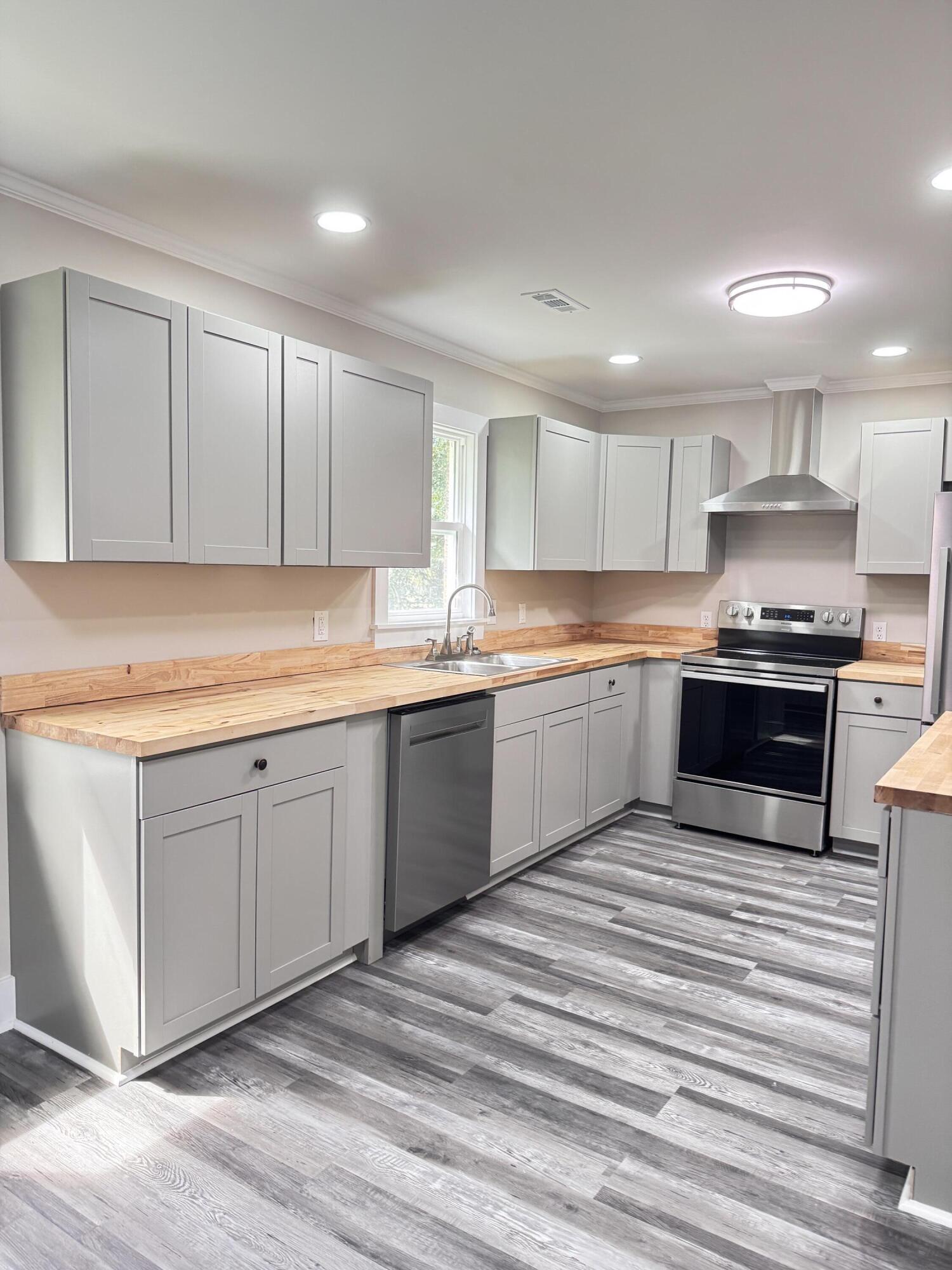 108 Franklin Street Walterboro, SC 29488 - Photo 15 of 37 108 Franklin Street (28)