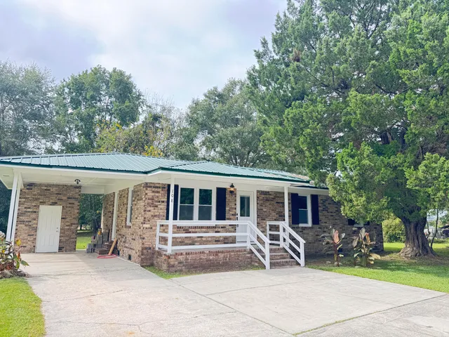 $219,000 | 108 Franklin Street, Walterboro, SC 29488