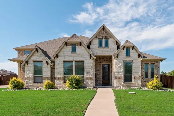 $525,000 | 549 Truman Street, Waxahachie, TX 75165