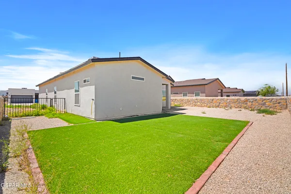 $1,875 | 12049 Hidden Gardens Place, Socorro, TX 79927