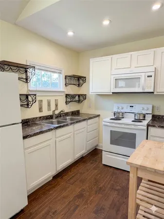 $689,000 | 5222 Vickery Boulevard, Dallas, TX 75206