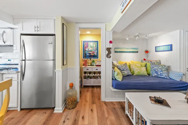 $1,350,000 | 5523 Peninsula Drive, West Bend, WI 53095