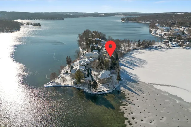 $1,350,000 | 5523 Peninsula Drive, West Bend, WI 53095