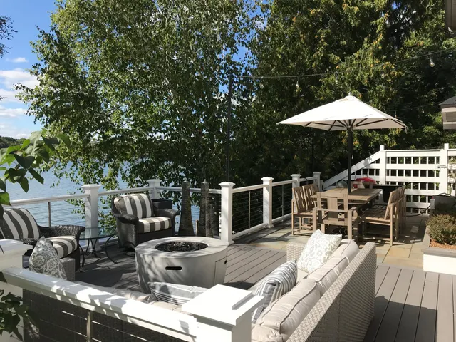 $1,350,000 | 5523 Peninsula Drive, West Bend, WI 53095